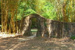 鹿湖郊遊徑對面的小公園入口