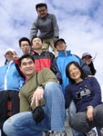 標誌台上合影,由下往上影過去,效果不錯! 多謝行友!