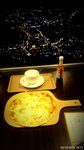 C360_2016-03-18-18-17_邊欣賞函館夜景，邊享用pizza晚餐，慢活不匆忙