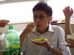 麥sir偷食俾人捉到