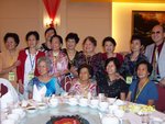 参加校友會的部份'64届同學．