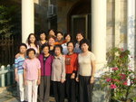 參加2006年廣州校友會的'64届女同學．