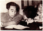 1956年　周總理與曾玲玲同學．