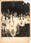 1958年 中秋節 '64&#23626;同學何羨屏和胡主席在一起.