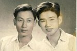 1958年   '62&#23626;的莫世芬(右)與郭振華.
