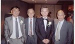 2004年　香港　左起：郭銀杏夫婿廖鎮文,趙崇慶，郭林榮，范紹義．