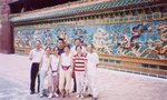 2004年夏　洪國振同學合家到訪香港．