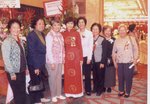 2005年12月　慶祝香港的”越，柬，老華人團體聯合會”成立一週年．