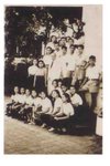 1949年     中華中學高中二年級師生.