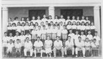 1953年   中華小學五年班.前排老師有:蘇新標,吳雪卿,蘇兆雄,梁健長.