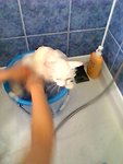 bathing~~