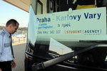 從 KV 回 Praha 的 SA Bus 會途經機場
