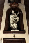 教堂內的聖約翰尼波穆克雕像