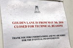 因為維修而暫時關閉的 Golden Lane (黃金巷)