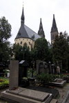 教堂旁的墓園 (Vysehradsky hrbitov)