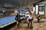 轉眼就到目的地- Namche Bazaar (3440m)
