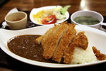 日式咖喱豬排飯 (NT$220)