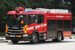 XF 413 B