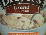 超好食! dreyers toasted almond!