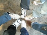 估下我地係邊個...>