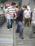 左邊是人道, 右邊是馬道