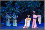 「佛山粵劇院」之「盛世天戲劇團」在港公演之新派粵劇《李清照新傳》，7月4日至8日一連五天在北角「新光戲院」上演，全院滿座。