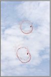 接著是「香江彩虹」，跳傘員於空中施放煙花，一圈圈彩環拖曳長空，絢爛明目 ...