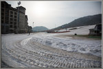 度假村為申辦2010年及2014年冬奧時規劃建造，將是冬奧中心點。