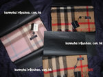 英國BURBERRY-LONDON 有一條粉紅一條杏色連盒n紙袋$1308