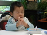 21/06/08 - 飯前祈禱?!