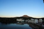 湖畔景