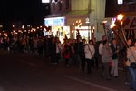 舞踊表演之二,舉火把遊街