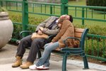 頂唔順喇...
