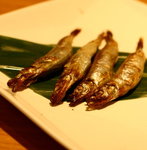 覺得最抵又好食係燒多春魚，22蚊有5條，我等豬媽果陣自巳食左碟餸啤酒，豬媽泥左之後又叫左一碟比佢，不過我食左三條，哈哈哈哈。