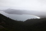 遠眺酒杯灣 (Wineglass Bay)