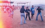 Jugando futbol