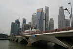 連接 Esplanade & The Merlion Park 的橋