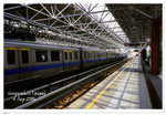 捷運北投站月台及捷運列車外貌