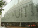 六本木 -- LV