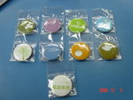 小默默花了100元玩扭蛋轉來的簡單生活節徽章別針,星波來虎就是simple life ,超可愛的XD