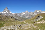 雖然美景當前，我們都不敢逗留太久，因為想上午完成行山旅程，下午還有節目呀！
