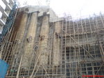 Retaining wall _ erection of bamboo scaffolding [wai]