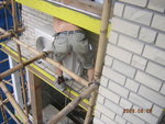 Outdoor unit fixing on bay window at 56F of T7 [Leo]