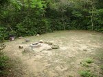 幾個營位大致相同 , 半草半沙地 , 要帶鎚仔 , 自備凳仔就更加好