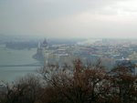 View of Budapest from Gallert Hill 從蓋列特山上，向下觀看布達佩斯的景色