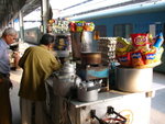 火車月台的印度奶茶，RS5=HKD0.9