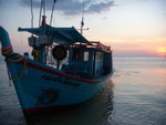 魚船直接開到Resort對出的沙灘落船，好方便!!