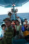 我地似唔似難民在海中等救濟