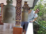 temple is too small? or u are too tall?