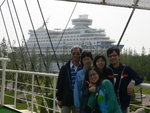 後面嗰隻船就係我哋前一晚(第一晚)住的Sun Cruise Resort。